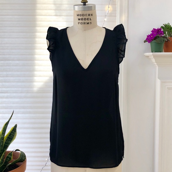 J. Crew Tops - J. CREW ❤️❤️❤️ Sleeveless Ruffle Top